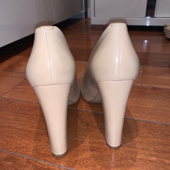 Nine West Beige Heel - Picture 3 of 4